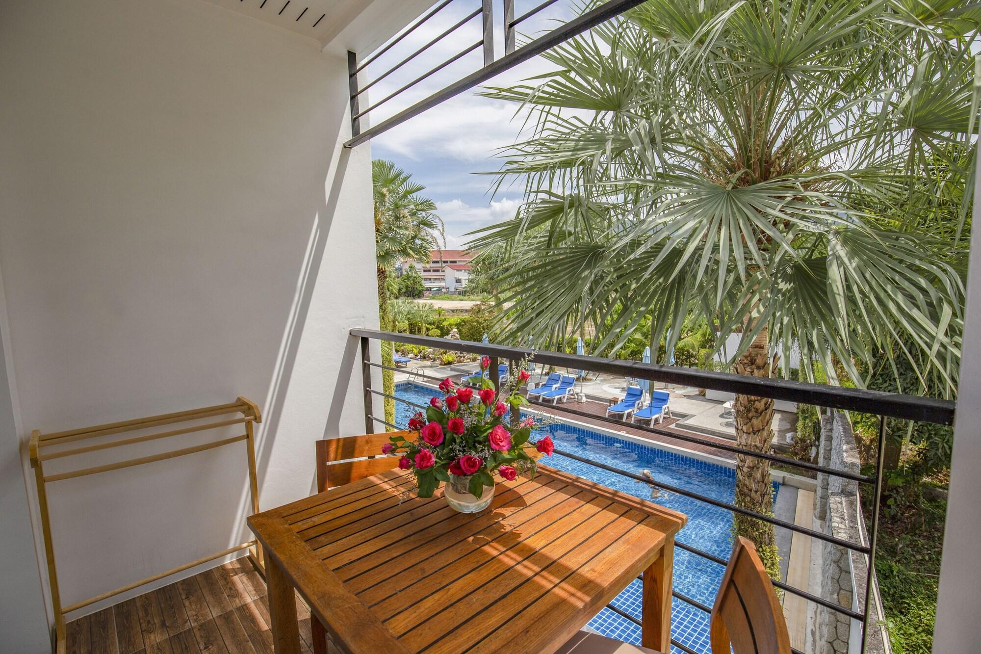 Sungthong Kamala Beach Resort Екстериор снимка