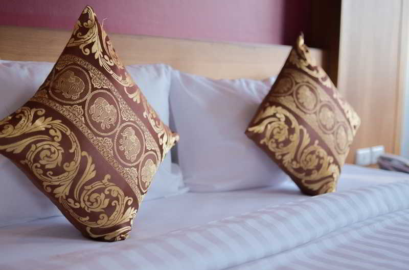 Sungthong Kamala Beach Resort Екстериор снимка
